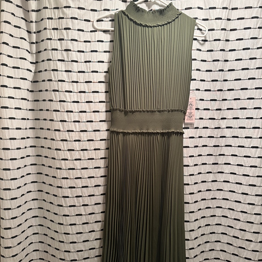 Flowy green dress